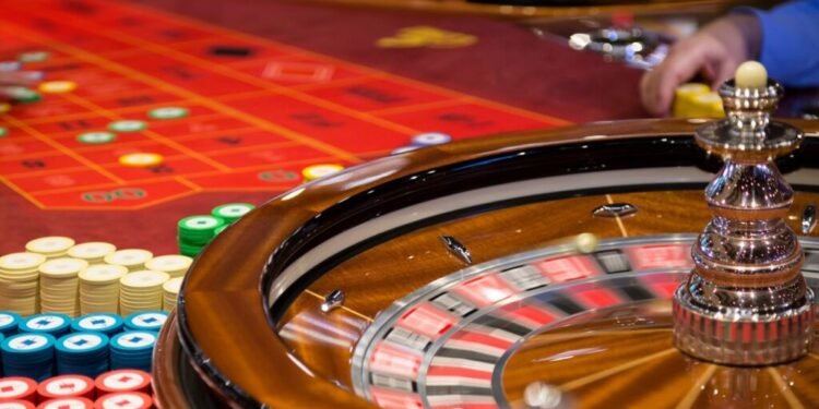 Jogos de azar: Câmara aprova lei que legaliza cassinos, bingos e outros